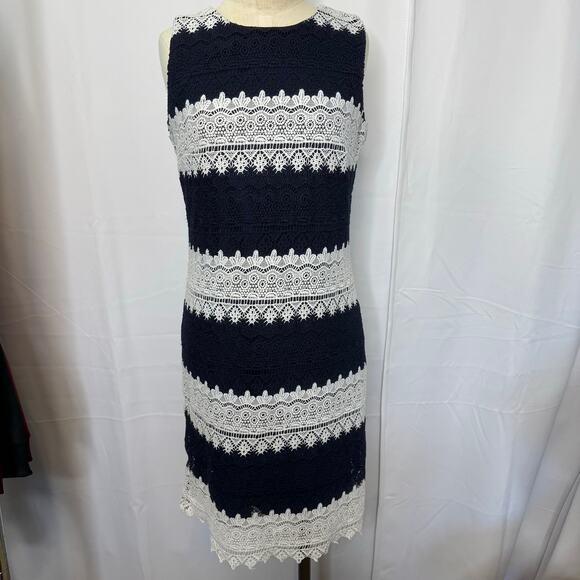 Karl Lagerfeld Paris Navy White Lace Sheath Dress Size 6 Cocktail Evening - Picture 2 of 8